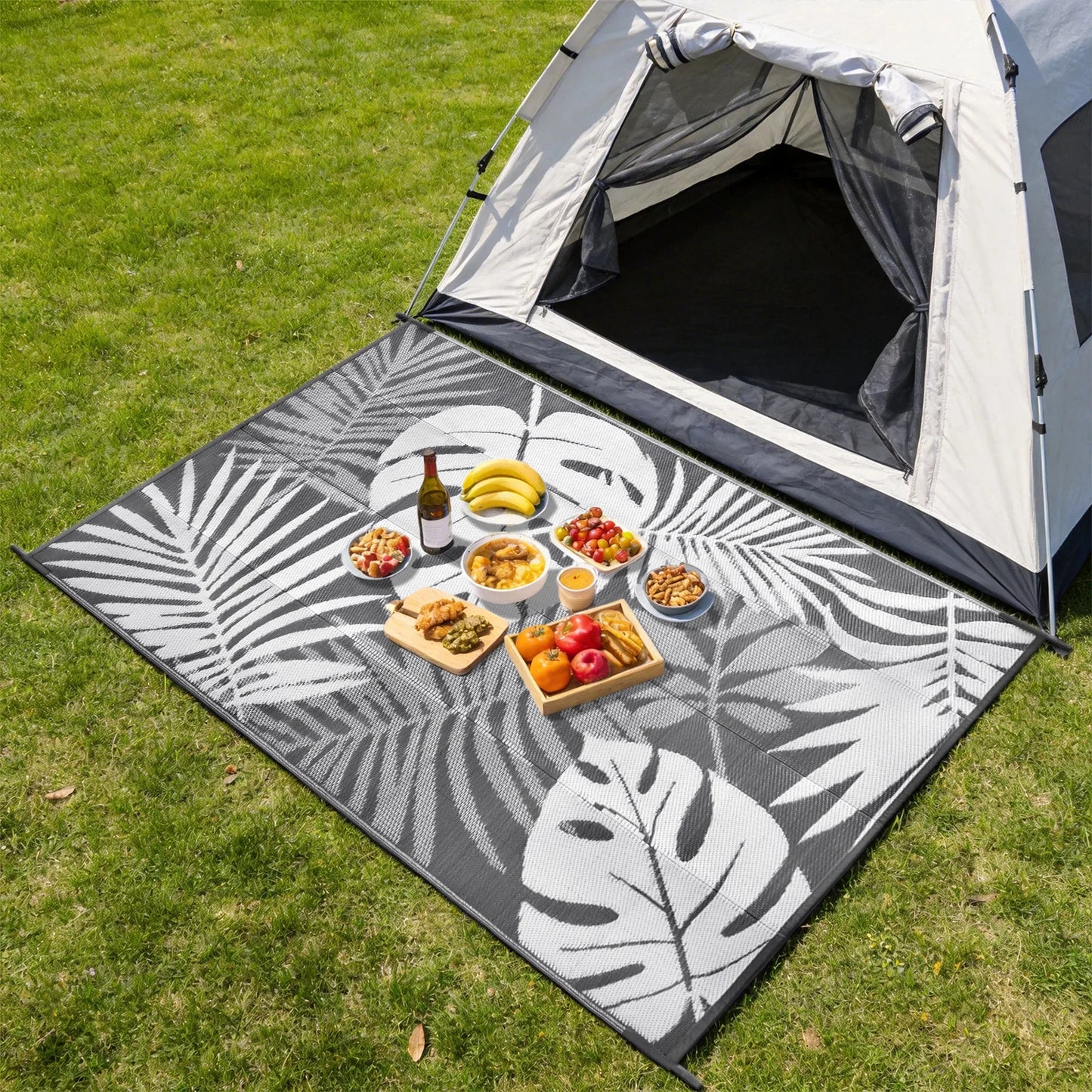 Reversible Waterproof Leaf-Pattern Outdoor Rug