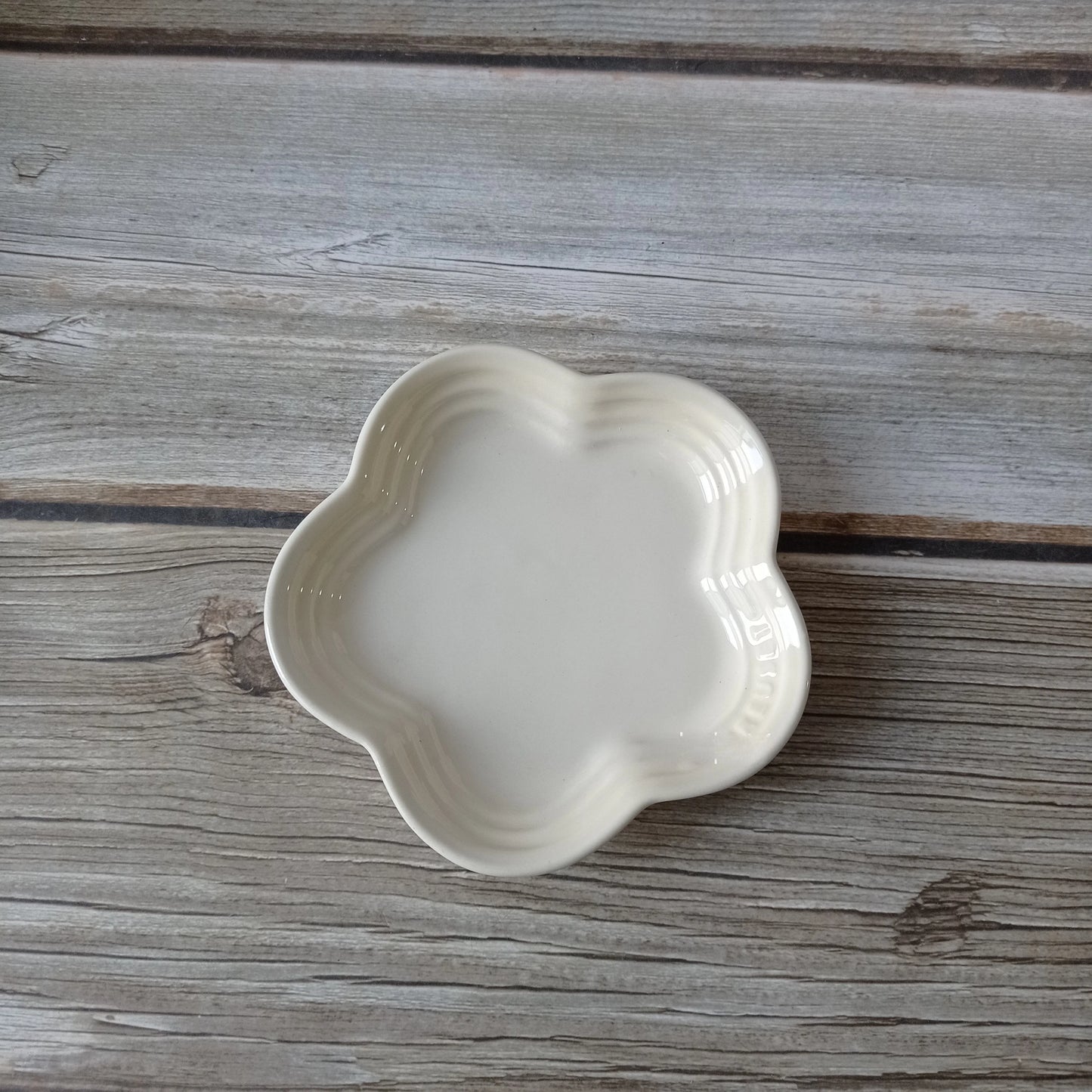 Plum Blossom Ceramic Sauce Dish